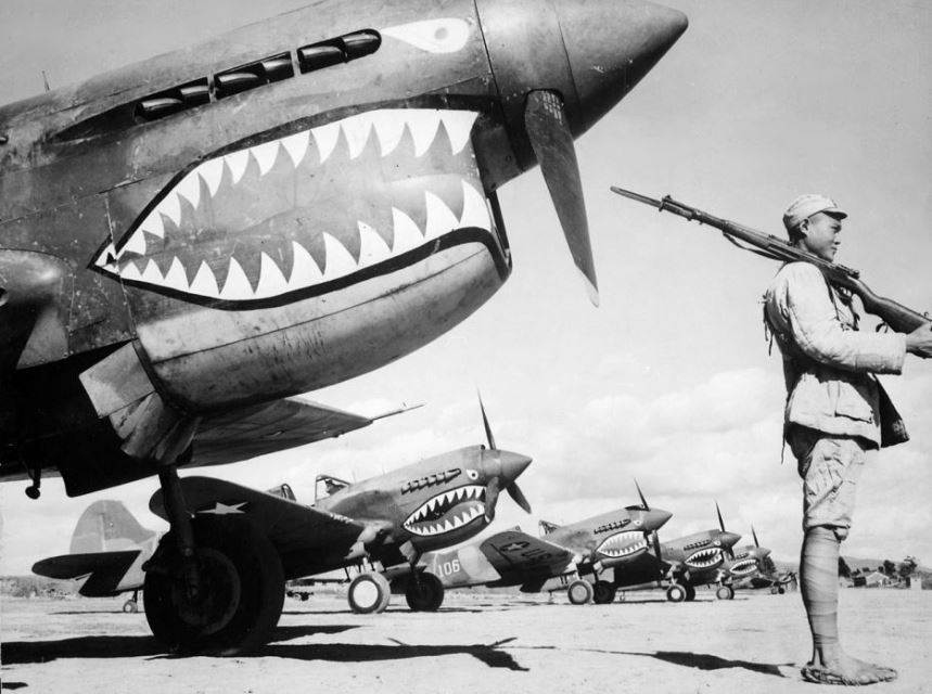 American_P-40_fighter_planes Flying Tigers image